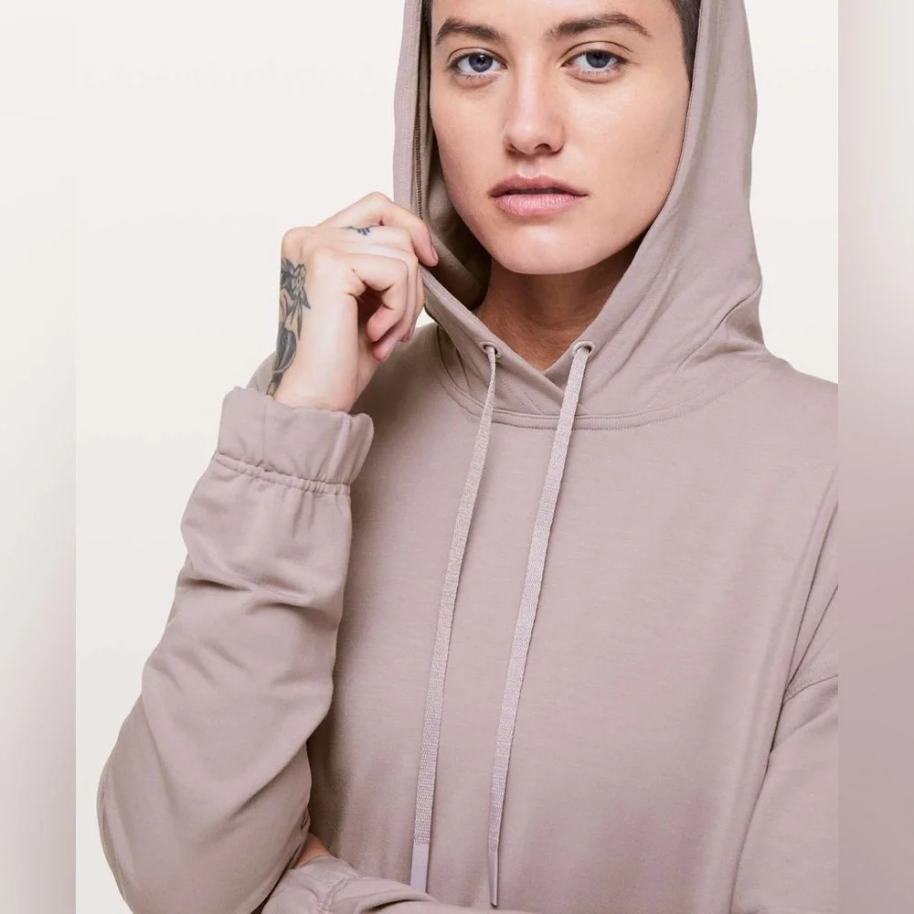 Lululemon Twisted and Tucked Blush Pink Pullover Hoodie Pump Cover Size 4